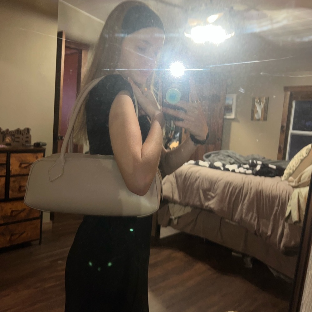 Women’s Cream Shoulder Bag - Minimal Structured Design